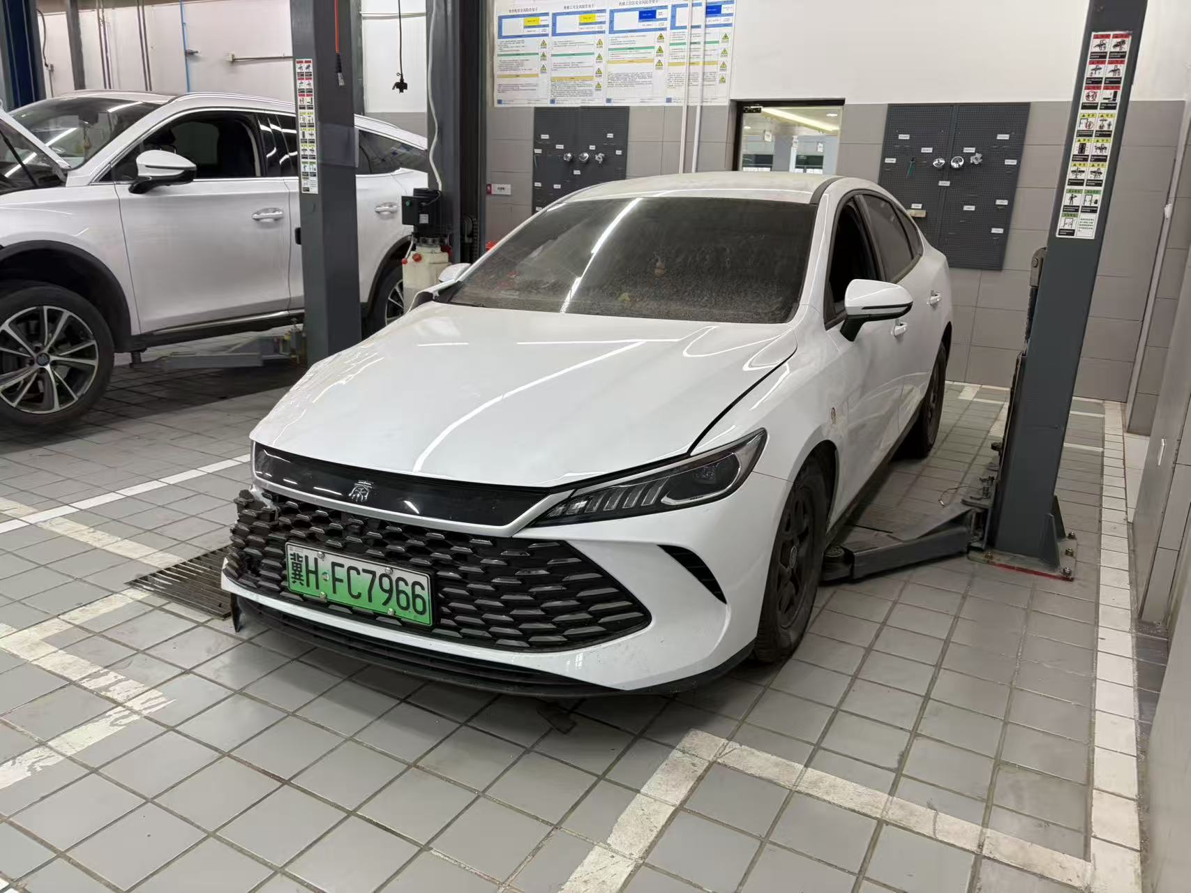 冀H比亚迪