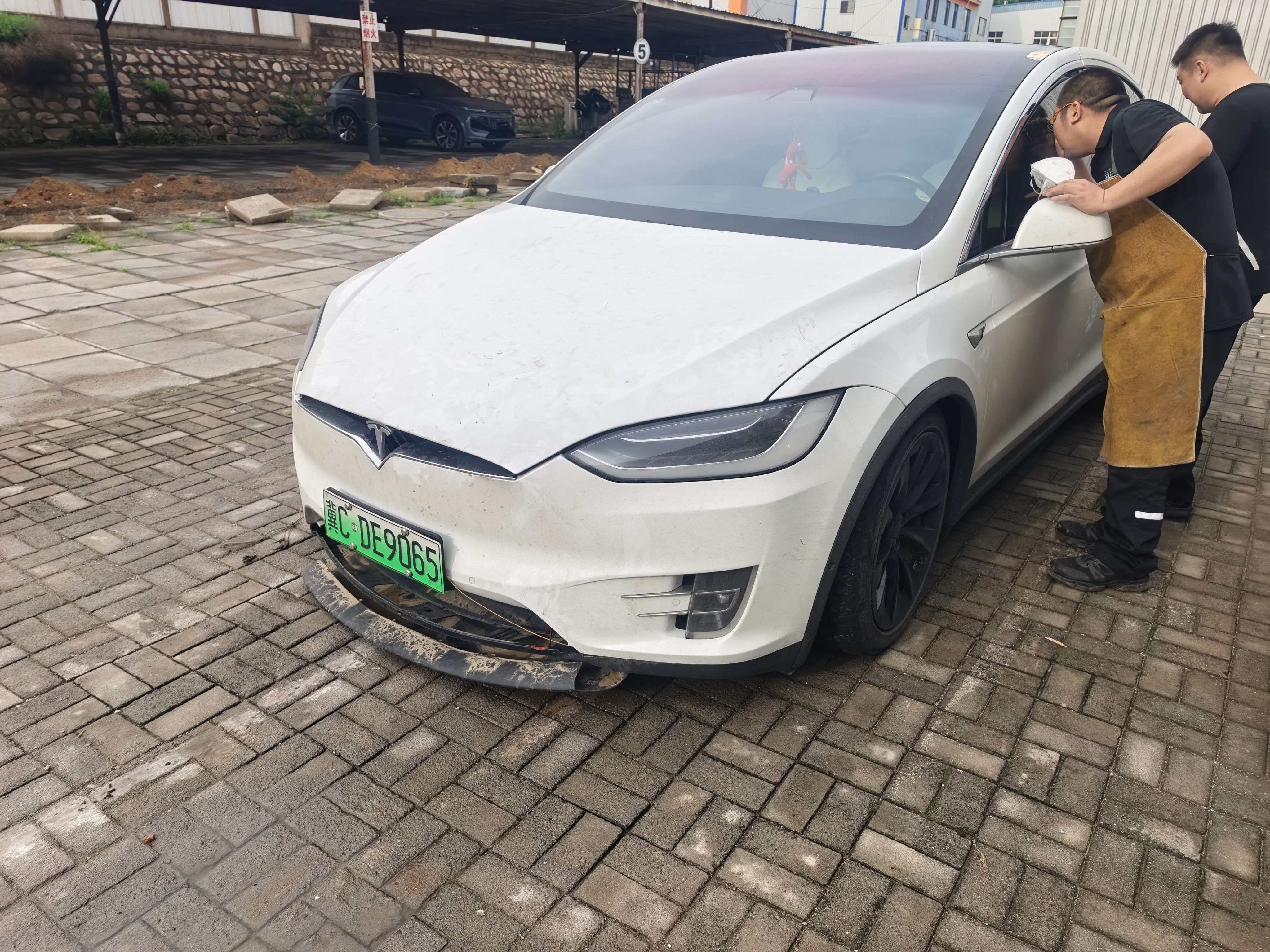 粤A比亚迪