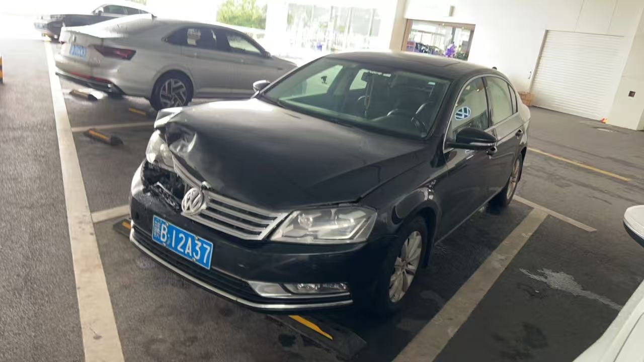  赣B一汽大众迈腾